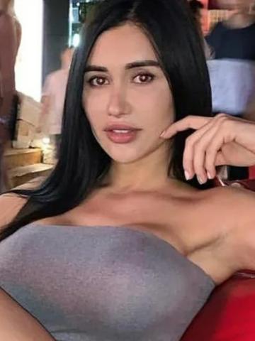 Полина